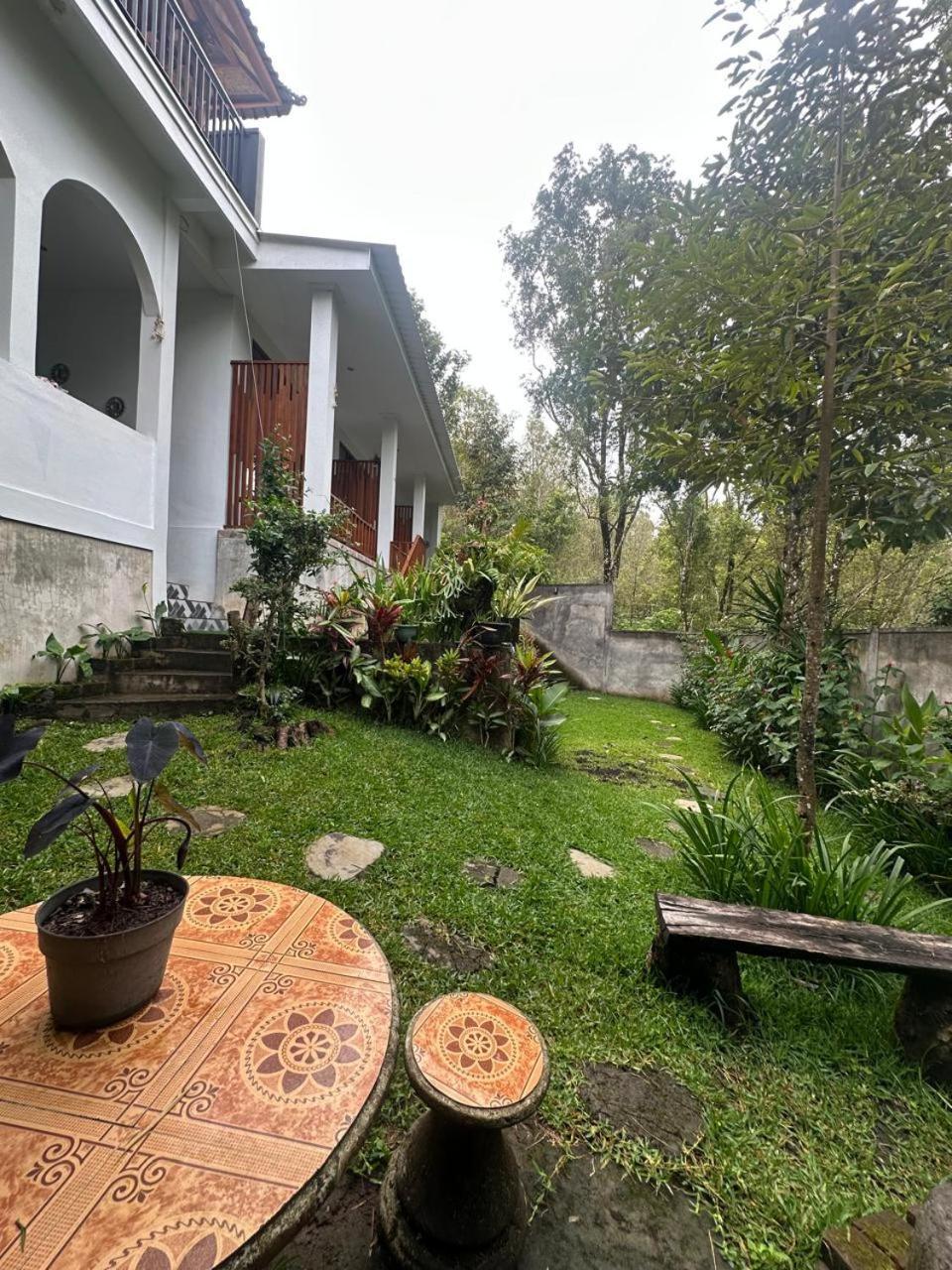 Umah Yugadi Bali Apartment Munduk  Exterior photo